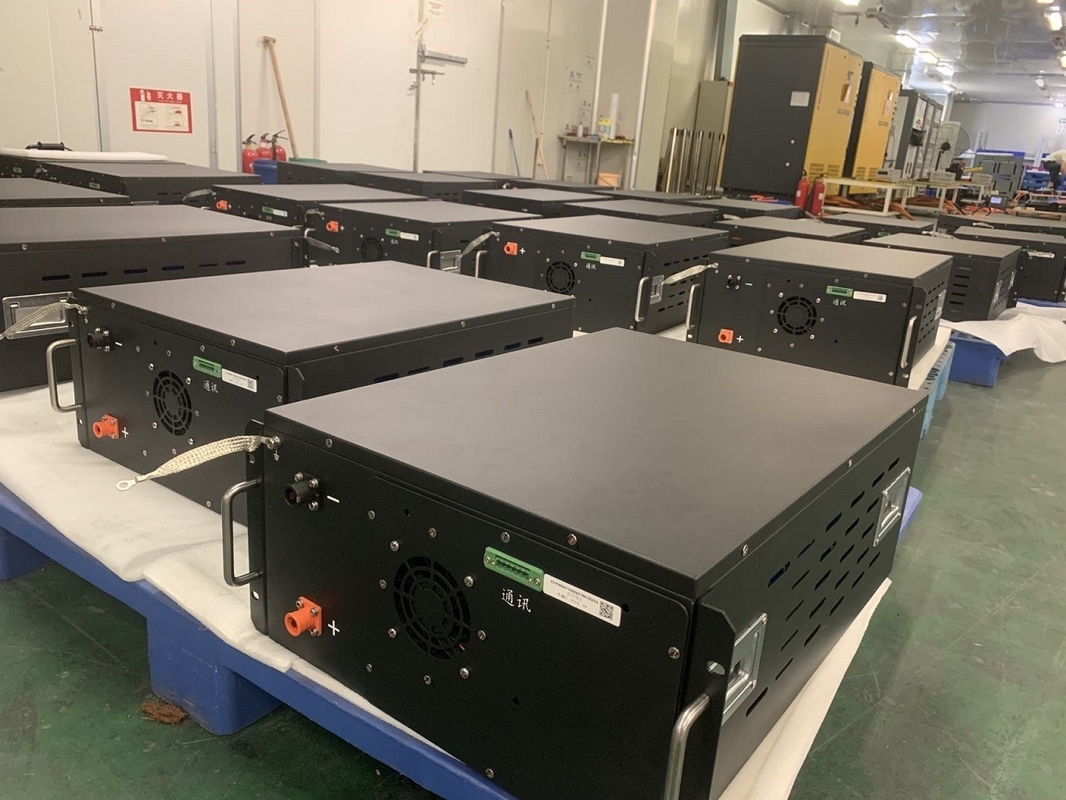Cella di batteria prismatica durevole da 3,2 V a 314 ah per sistemi di stoccaggio dell'energia dei container e dei camion