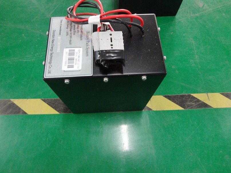 Batterie ad alta capacità utilizzate nella batteria per motociclette elettriche NCM48V75Ah 12,5A Max corrente di ricarica
